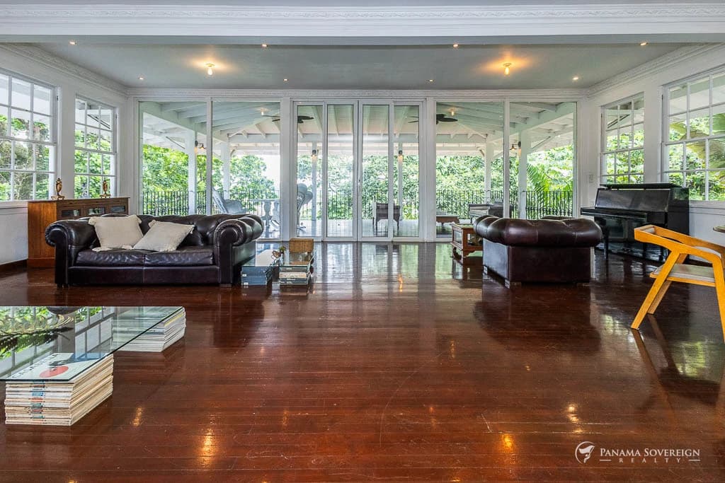 4 Bedroom House in Canal Zone - photo 7