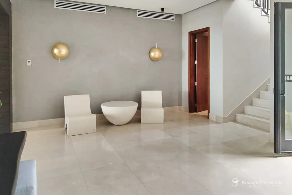 5 Bedroom House in Rio Hato - photo 8