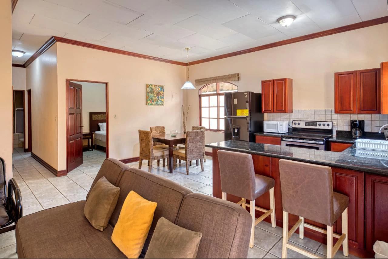 Price Reduced! Income-Generating Property in Costa Rica – Turnkey & Active Rental Business - photo 11