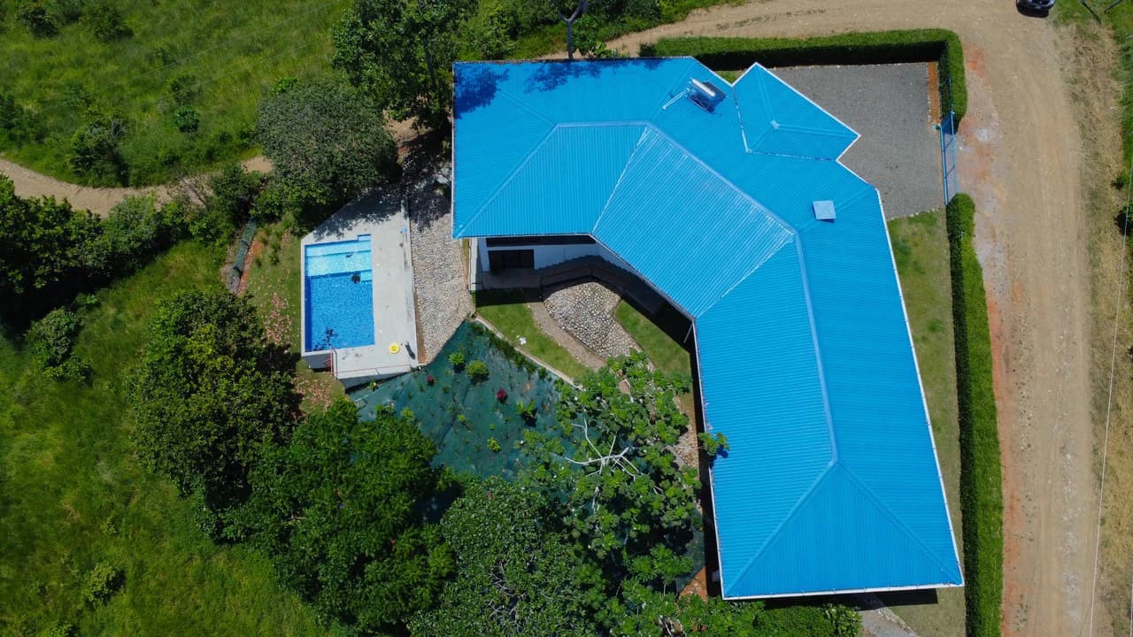 1.97 ACRES – 3 Bedroom Home With Pool, 360 Degree Mountain And Ocean View!!!!: Near the Coast and Mountain House For Sale in Platanillo de Dominical - photo 5