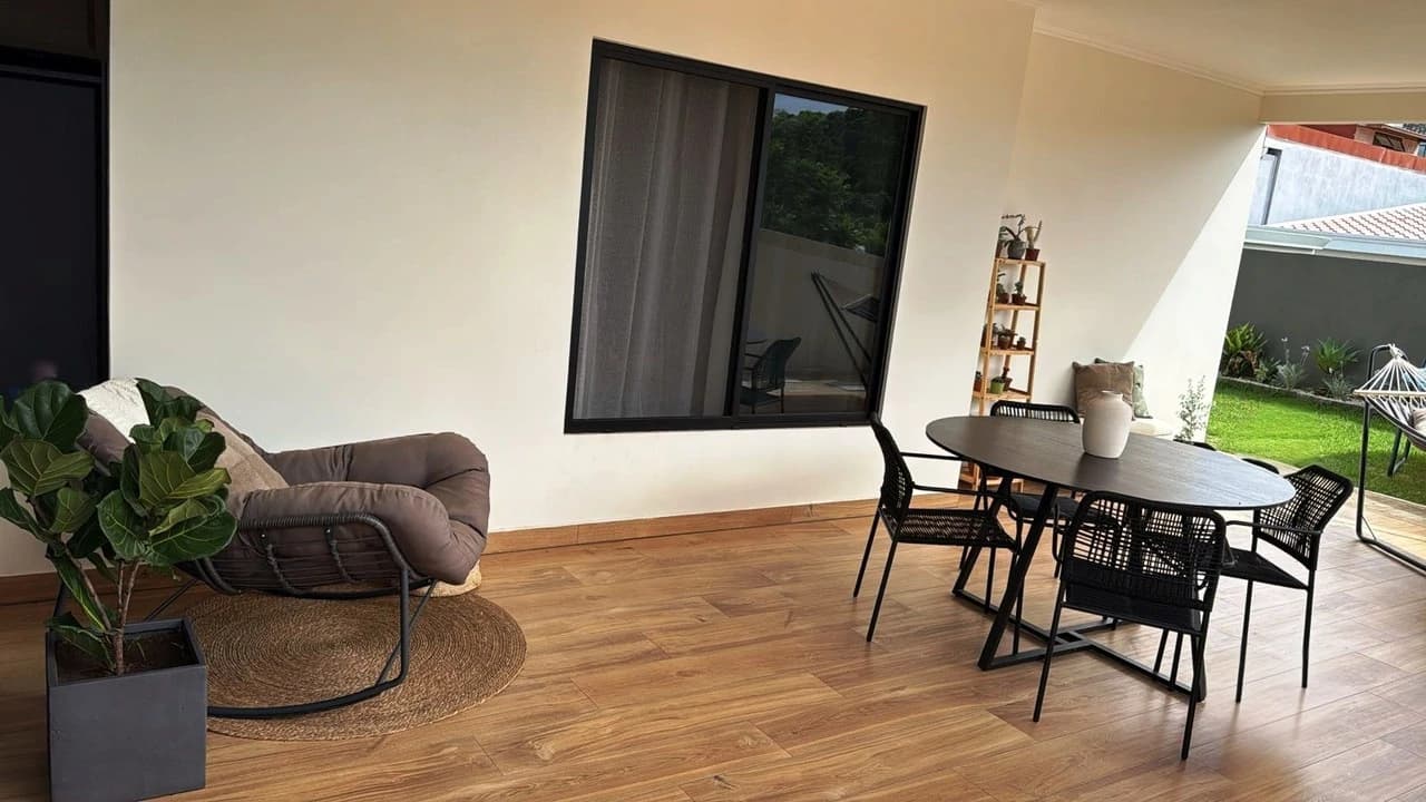 Casa Provenza...: New Single Level Home - Secure Gated Community! - photo 14