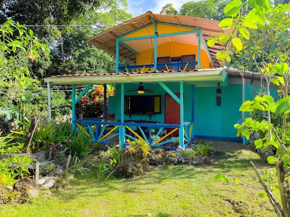 ID 976: 2 Bd/1 Ba - Income Generating Caribbean Home Cahuita