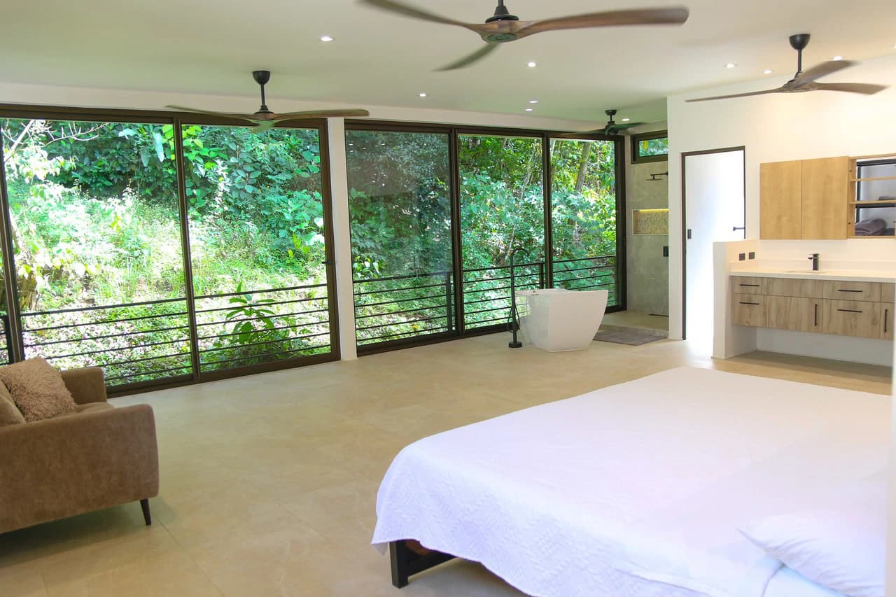 La Ecovilla Casa Colibri: Beautiful Modern Eco Village Dream Home - photo 2
