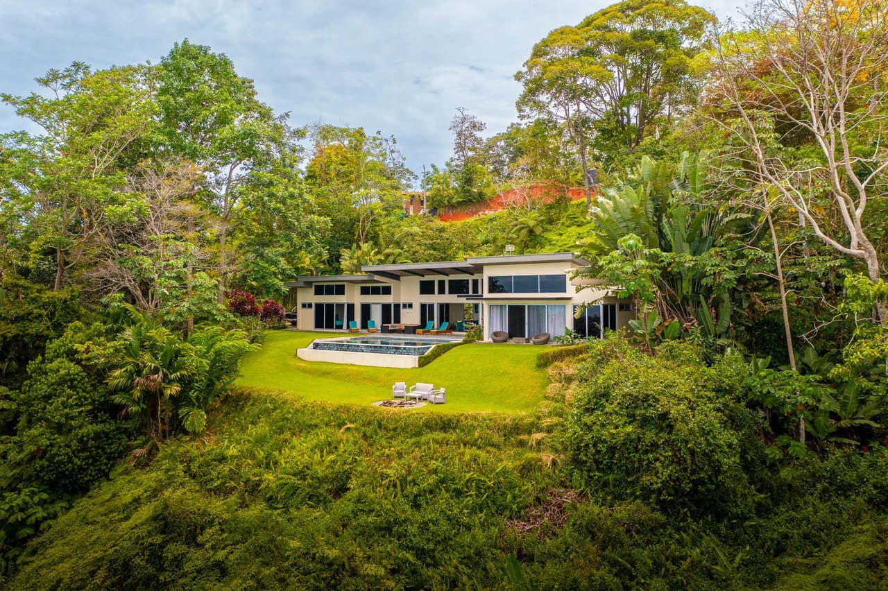 Villa La Luna Gated Estate, Mountainside Home and Whale Tail Views: Mountain House For Sale in Escaleras - photo 11