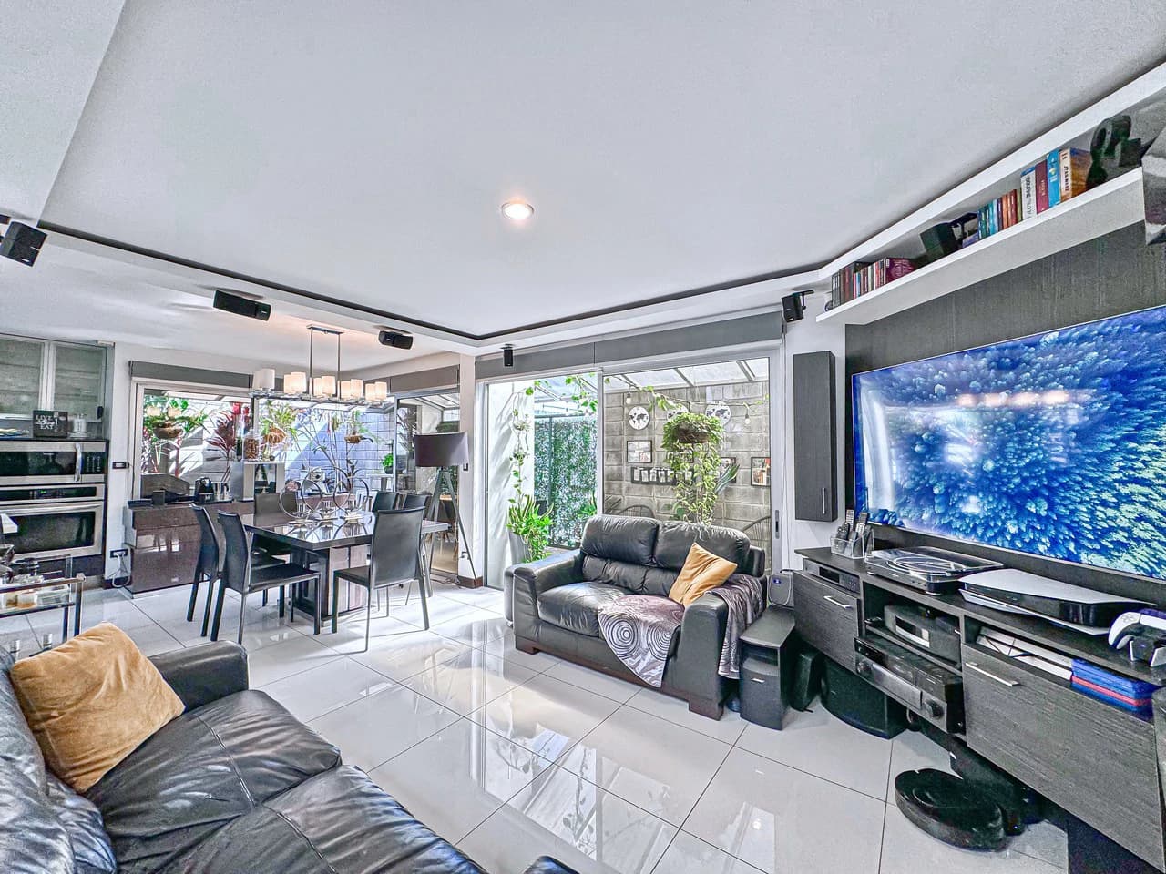 Casa Timeless: House For Sale in Rio Oro - photo 3