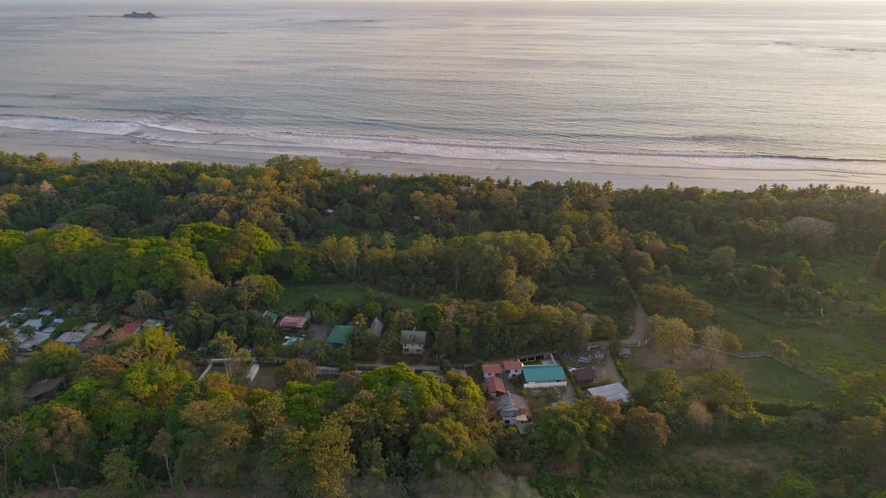 Modern Coastal Luxury: New 3-Bedroom Home Steps from South Pacific Beach: Near the Coast House For Sale in Uvita - photo 46