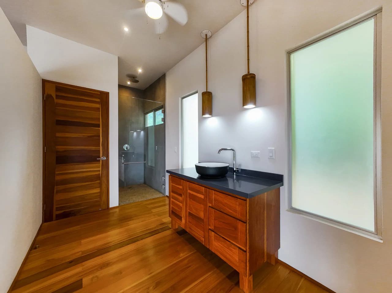 Mar Mystique Haven: Your Dream Home with Stunning Ocean Views - photo 42