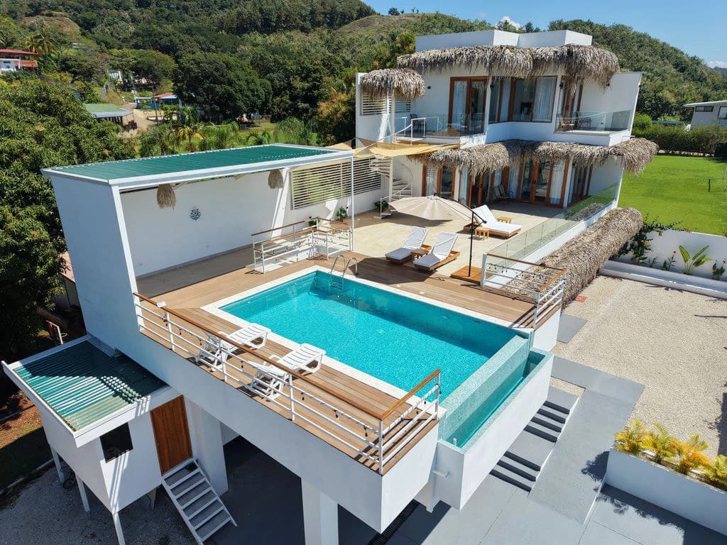 Casa Kairos: Brand-New 700 m² Home with 4 Bedrooms, Stunning Ocean View, and Infinity Pool – 15 Minutes from Sámara