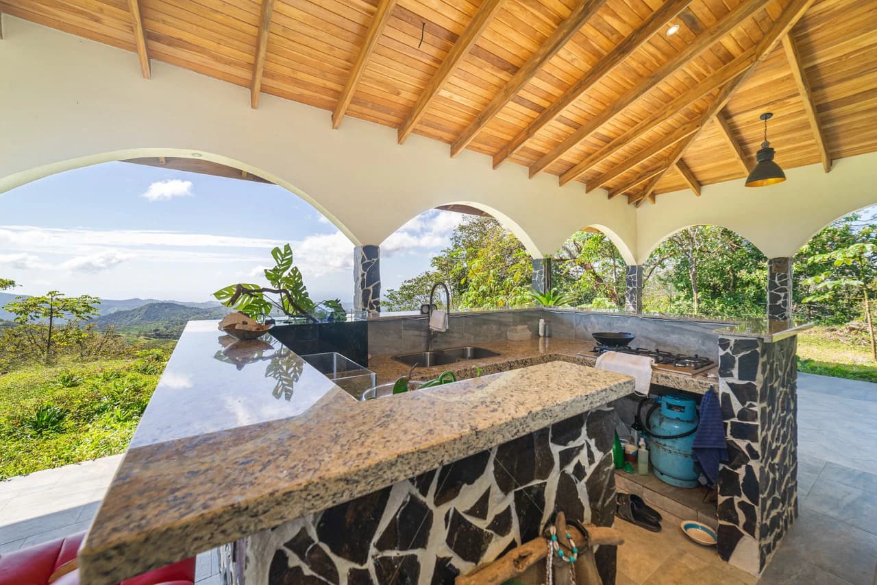 Altos de Socorro: Hilltop Farm with Expansive Ocean Views - photo 29