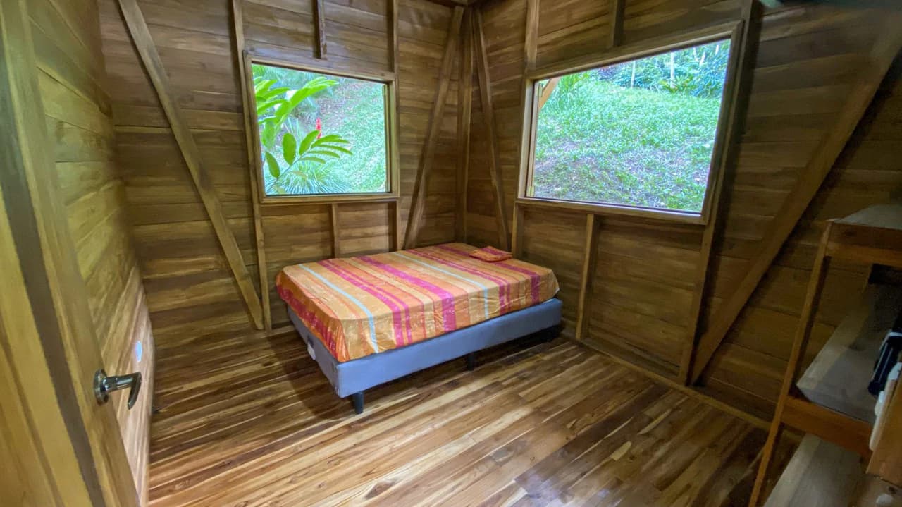4 Bd/3 Ba - Two Caribbean Homes w/ Pool, on 5000m²: Dual Home Jungle Property in Punta Uva - photo 18