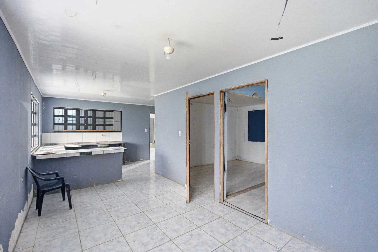 Potrero Fixer Upper: Fully Serviced 500 m² Lot - photo 5