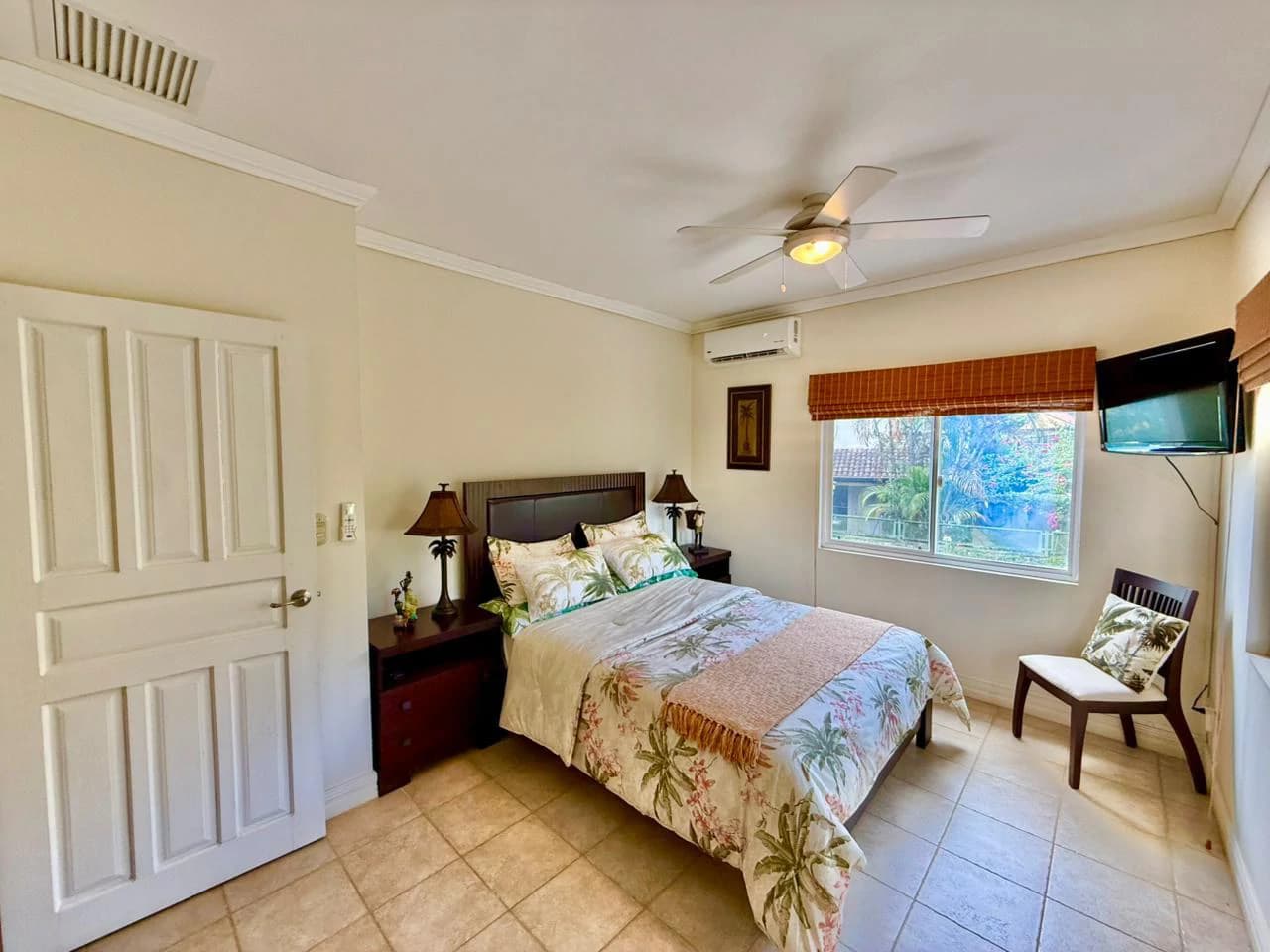 Home in Gated Community Las Nubes - photo 13