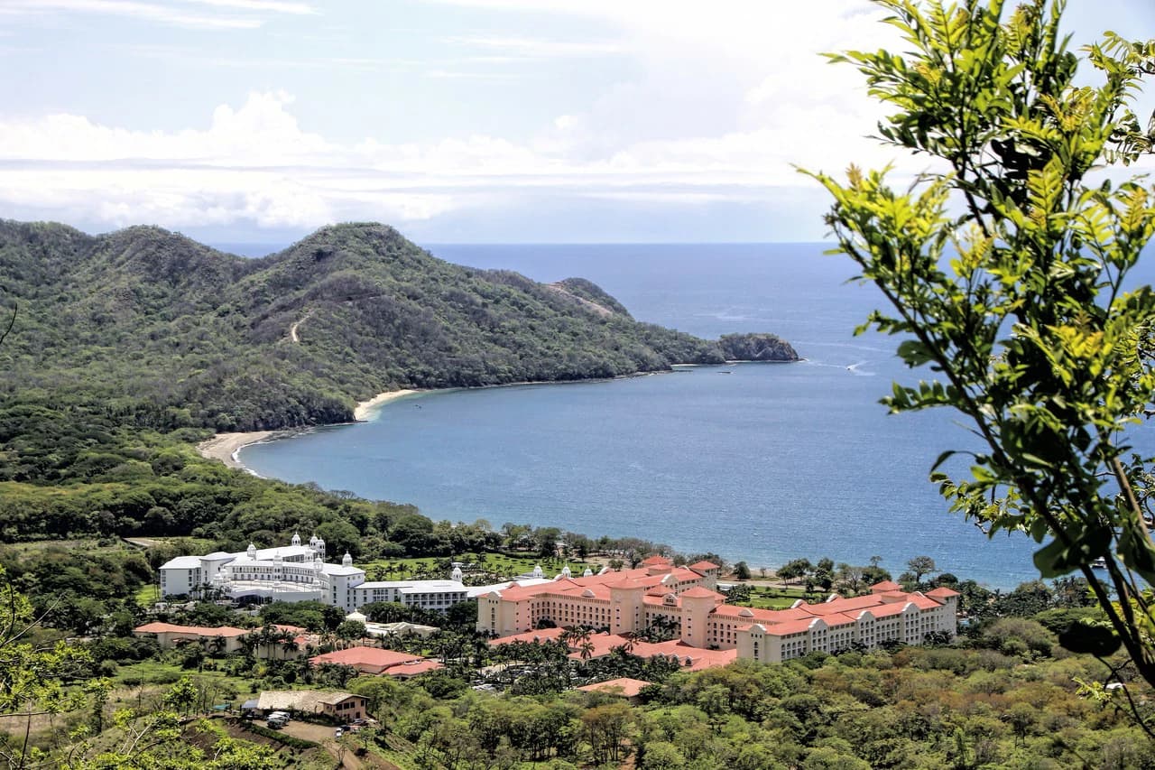 Ocean view property in the area of Guanacaste, great commercial opportunity near the Hotel Riu