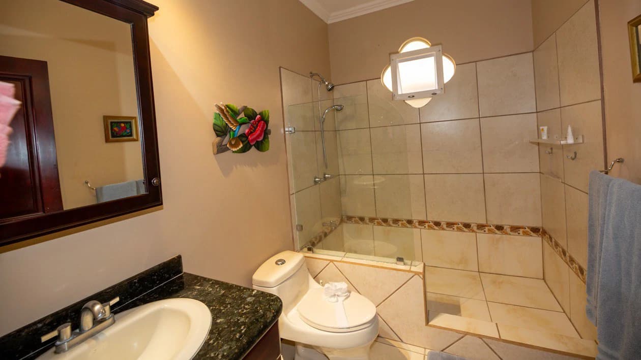 Fantastic Casa Paraiso Azul: In Demand Community in Bejuco, just 400 yards from the beach! - photo 29