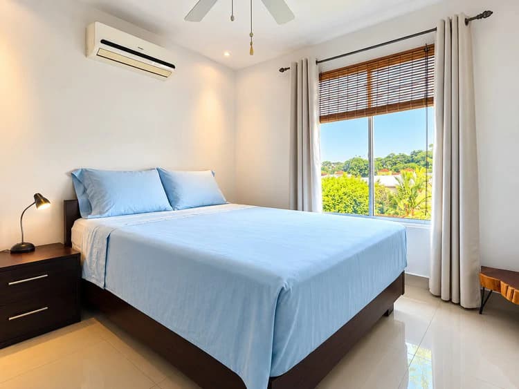 ARA 14: Fully Furnished and Home with Tons of amenities ie. Solar electricity - photo 20
