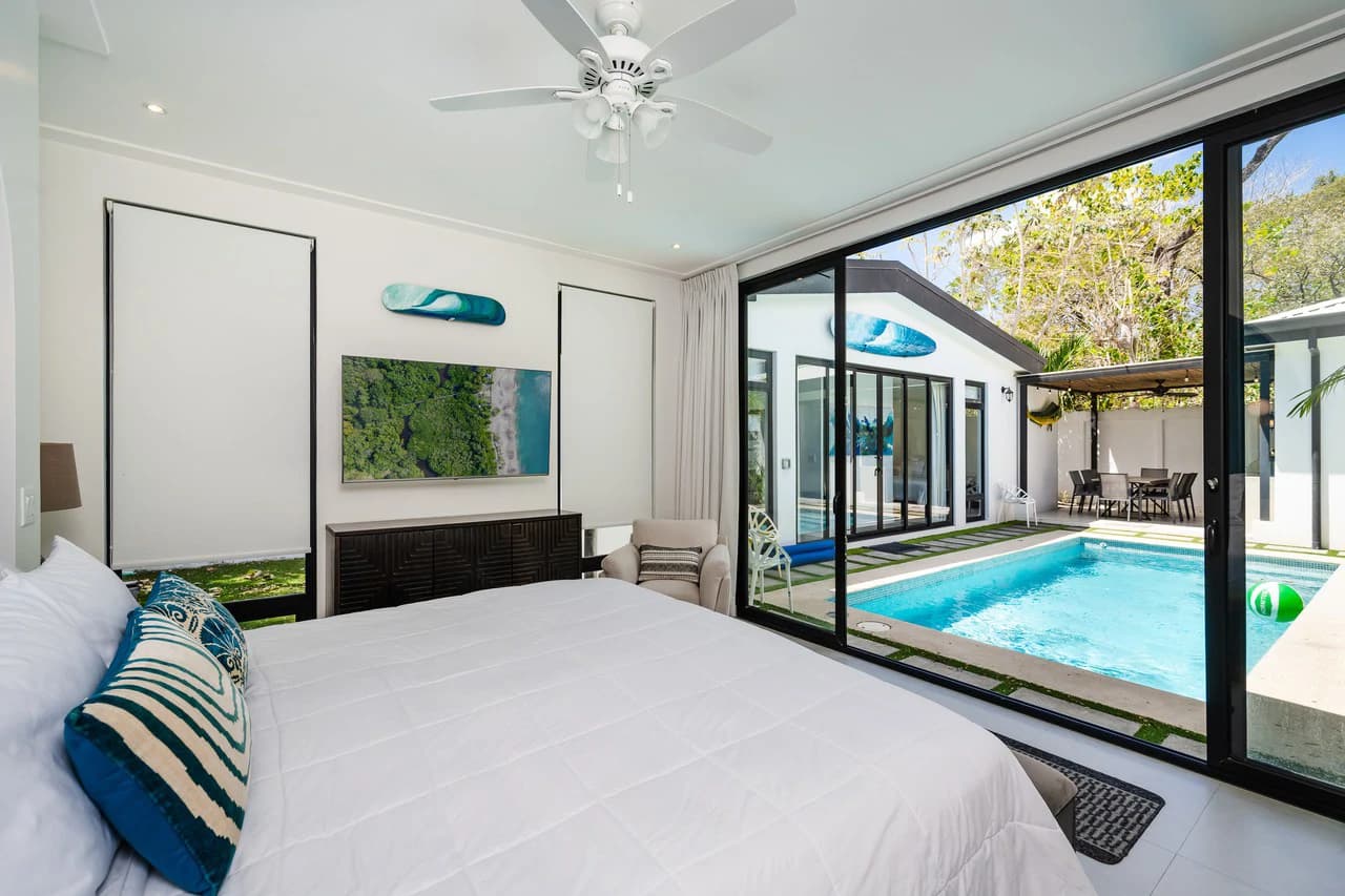 Casa Rio: Modern 5-Bedroom Home with Pool & Casita in Surfside Potrero - photo 12