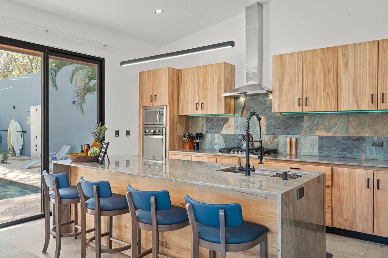 Villa Wahoo: Luxury Beachside Villa in Playa Grande Estates - photo 13