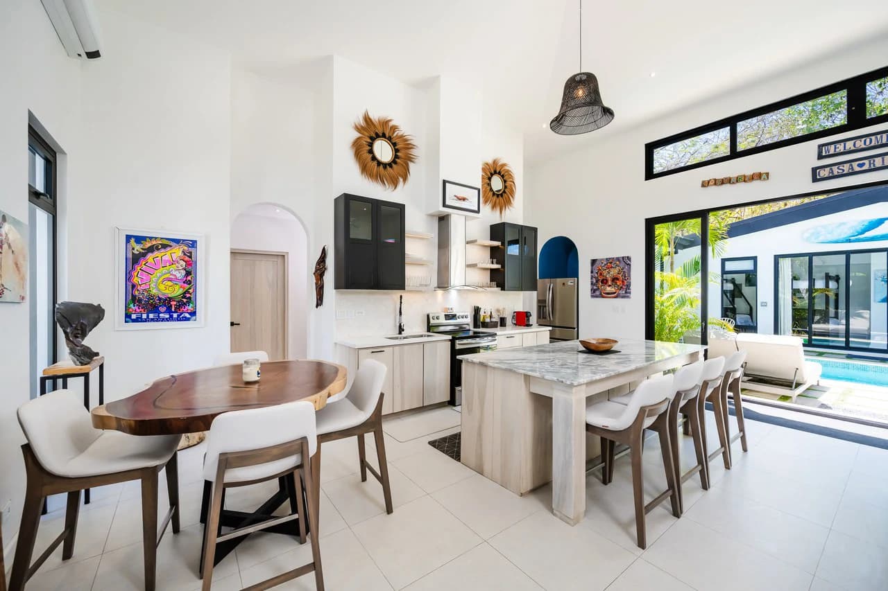 Casa Rio: Modern 5-Bedroom Home with Pool & Casita in Surfside Potrero - photo 7
