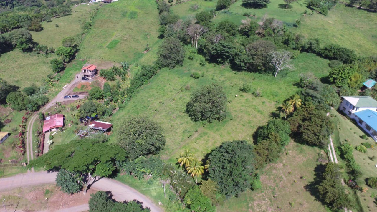 BAHIA PESCADORA: Lakefront and Countryside Home Construction Site For Sale in Nuevo Tronadora - photo 9