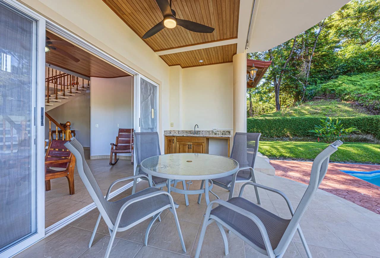 Elegant 3 Bedroom + Office Jungle Home in Puesta Del Sol, Ojochal - photo 41