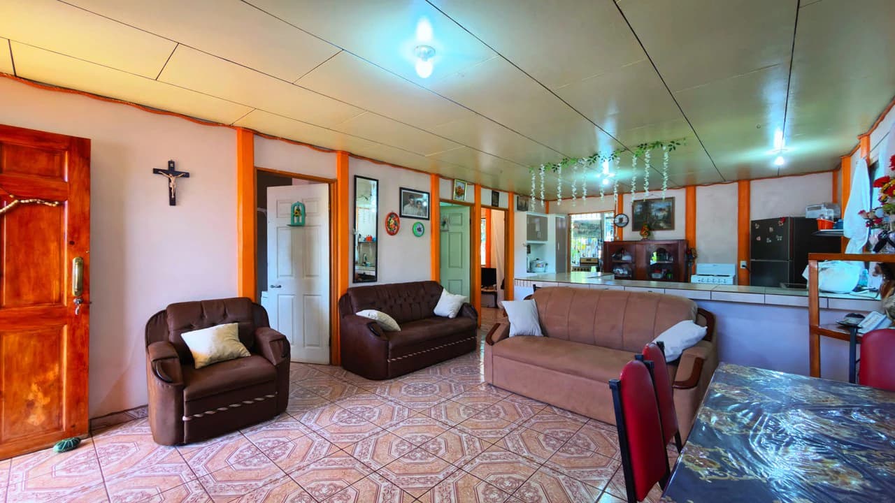 House For Sale in Pavones - photo 6