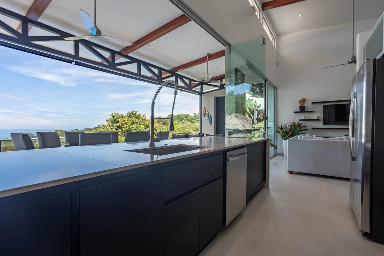 Luxury Villa with Guest House and Ocean Views of Costa Ballena - photo 18