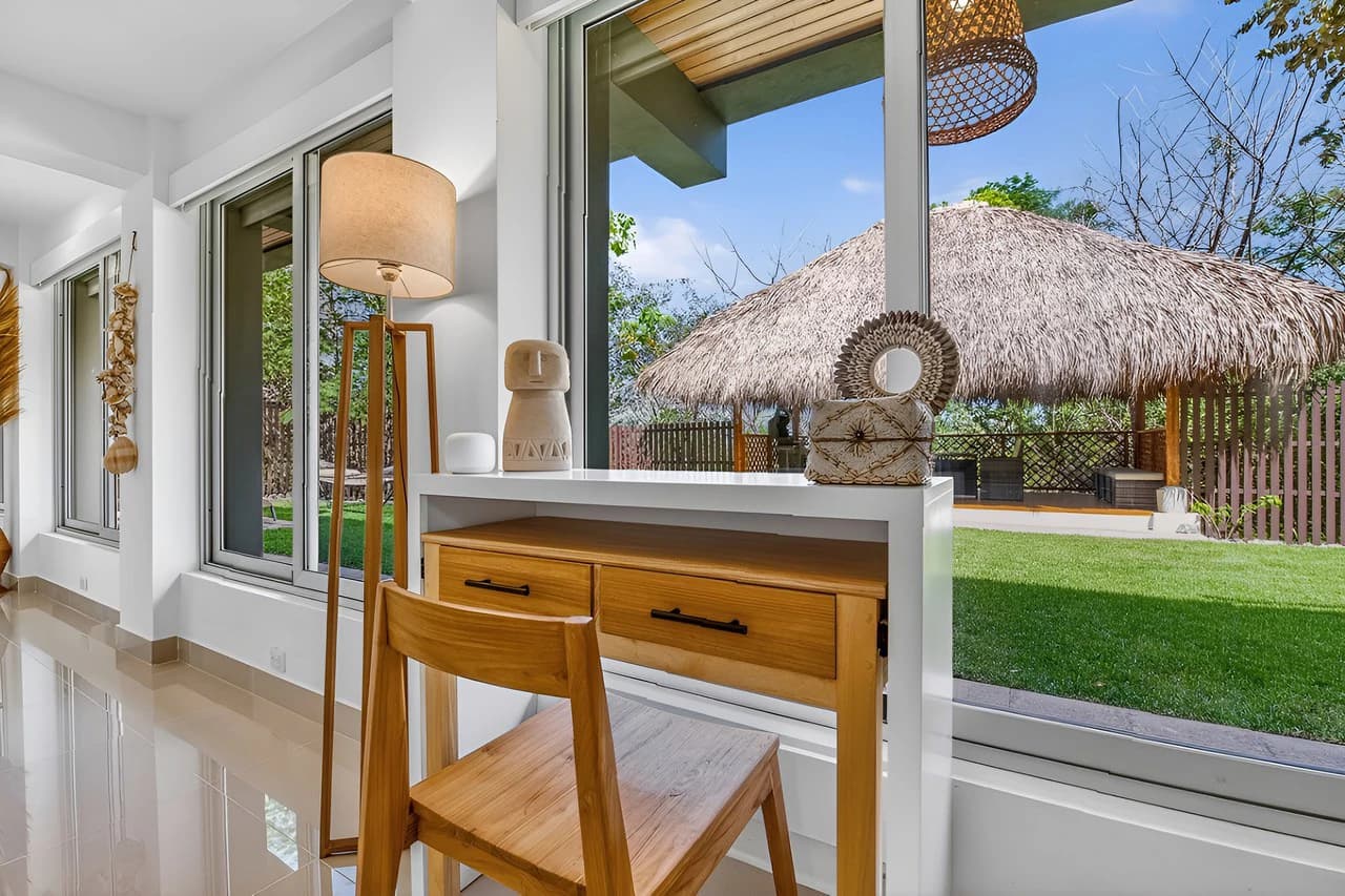 Casa Pochote: Artisan Luxury Villa Near Tamarindo | Pool, Jacuzzi & Langosta Beach Club Membership Included - photo 26