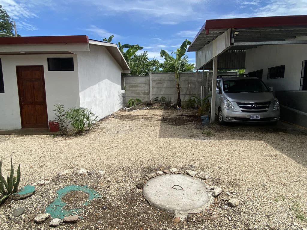 Casa Munoz: 3 Bedroom Home and 2 Unit Duplex with space for a pool, Located in El Canto de los Gavilanes - photo 7