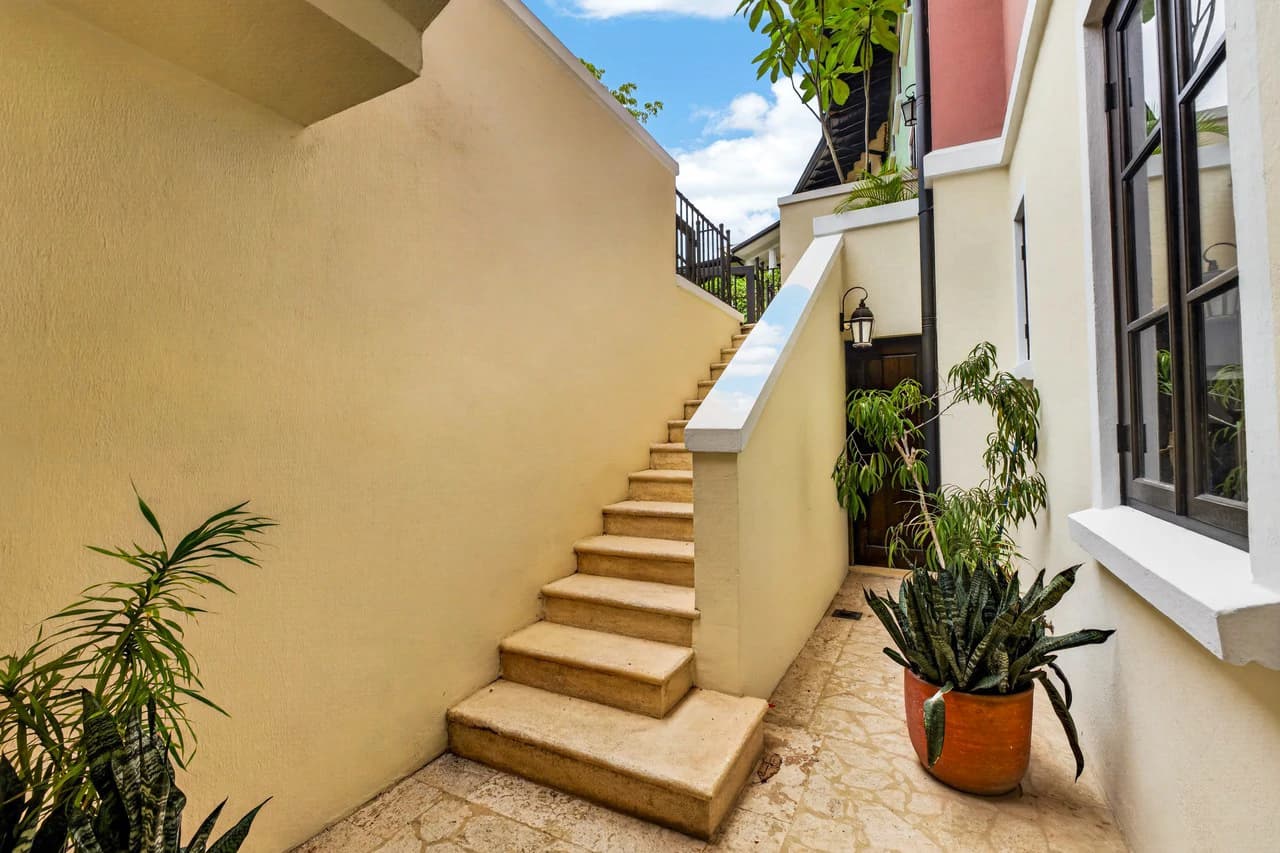 16 Avenida La Antigua: Renovated Turn- Key Living in the Heart of Las Catalinas - photo 23