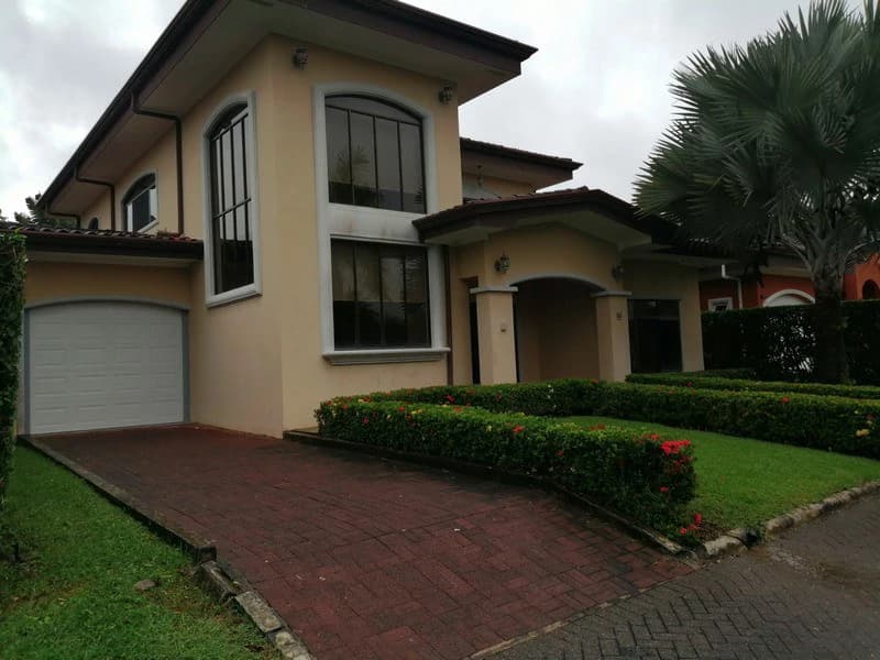 Incredible Casa Rimon, Huge 2 Story Home with Pool in Bejuco: Walk to the Beach from a rare 4 bedroom home!