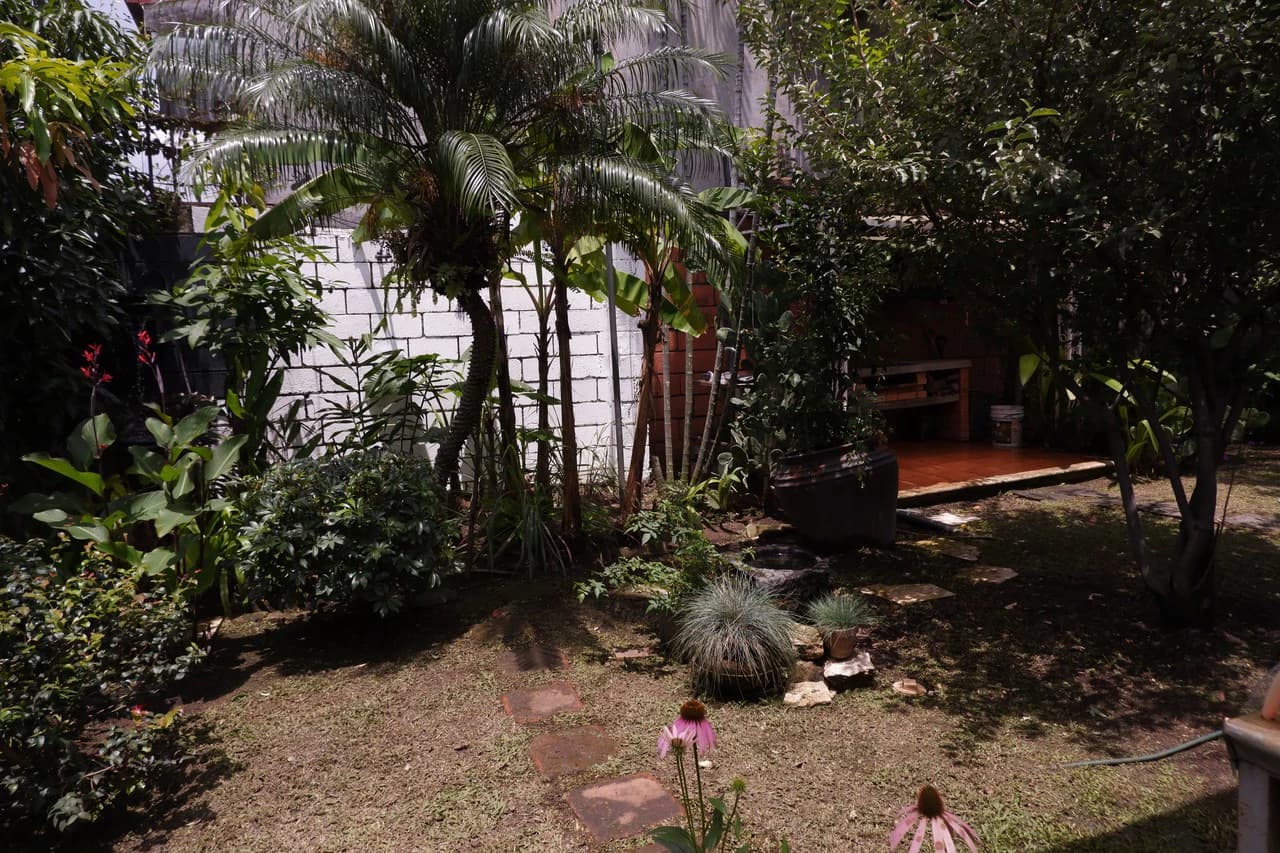 Casa Independiente de 4 Habitaciones en Los Laureles: House For Sale in Los Laureles - photo 14