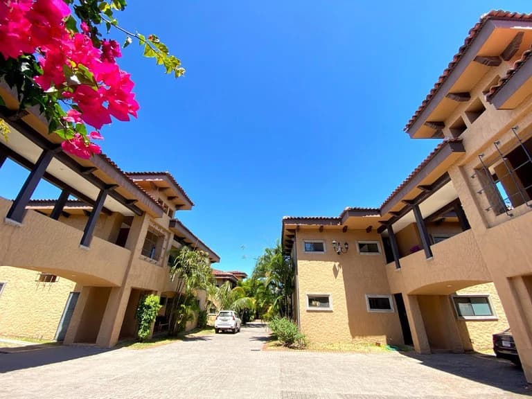 One-Level Apartment for Sale in a Condominium Brasil de Mora San José - photo 12