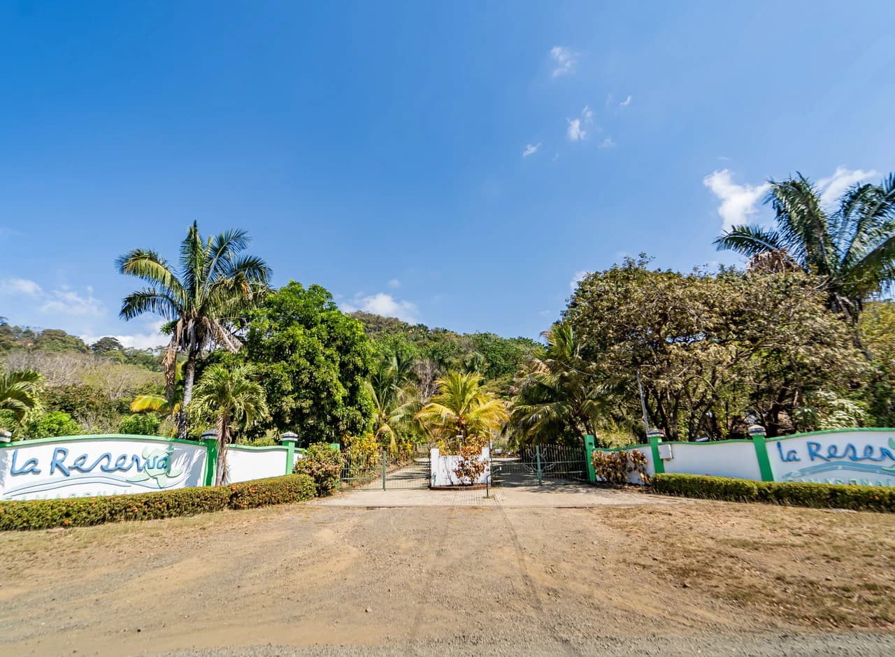 Lote Camaronal Natural: Half Acre Lot Just Mins to the Surf - photo 2