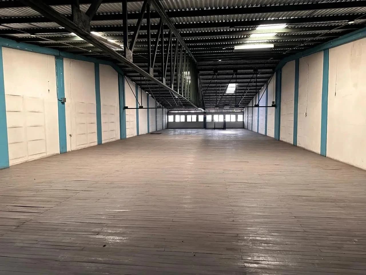 High-Impact Commercial Building in Downtown San José 698 m² of Construction | Catedral District | ZC-2 Zone - photo 4