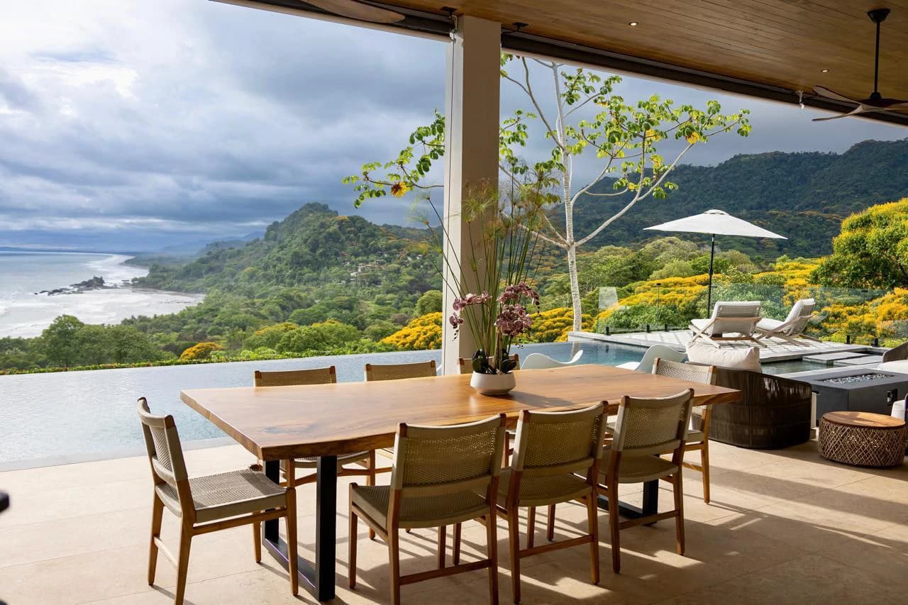 Luxurious 5 Bedroom Coastal Estate Dominical - photo 4