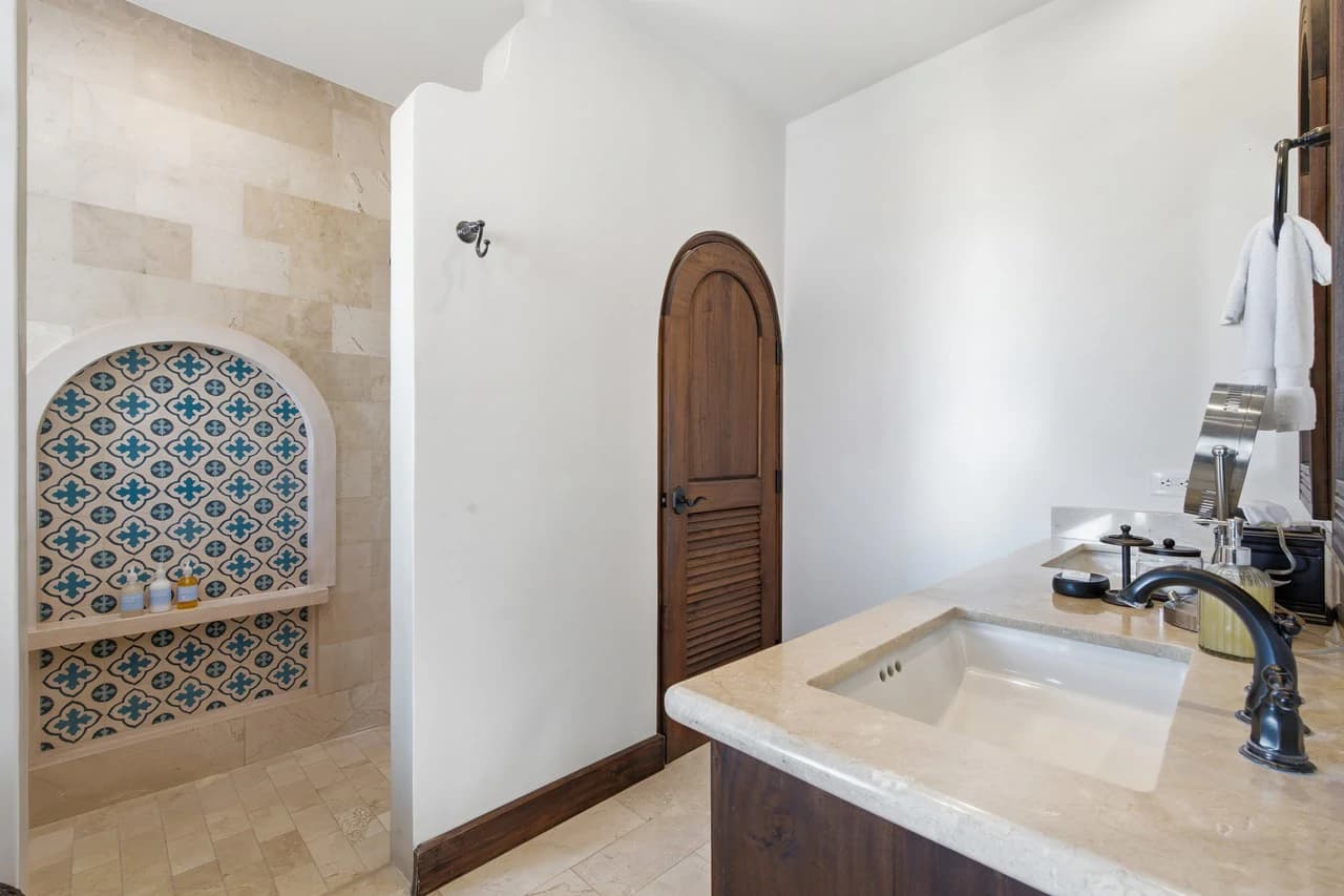 7 Calle La Ronda: Elegant 3-Story Ocean View Hillside Home in Las Catalinas - photo 19