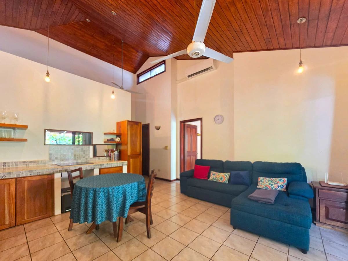 Casa Julia: A Rare Opportunity in the Heart of Sámara – Home with Commercial Space or Expansion Potential - photo 16