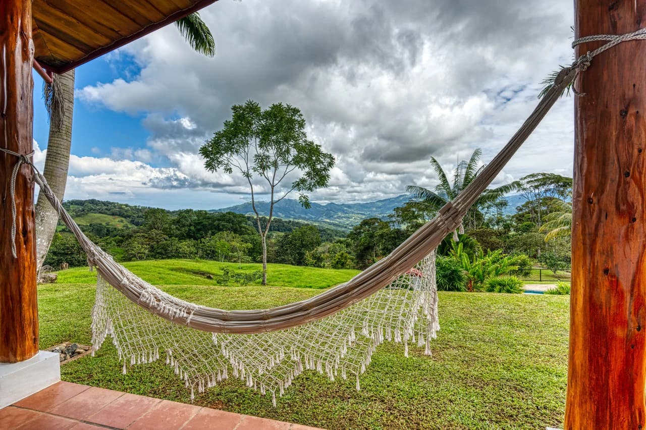 5 Bedroom Mountain Retreat Minutes from the Beach Platanillo Costa Rica - photo 15