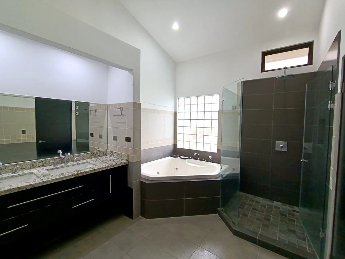Condominio Francosta Casa Contemporanea en Venta: Condominium For Sale in Barreal - photo 29