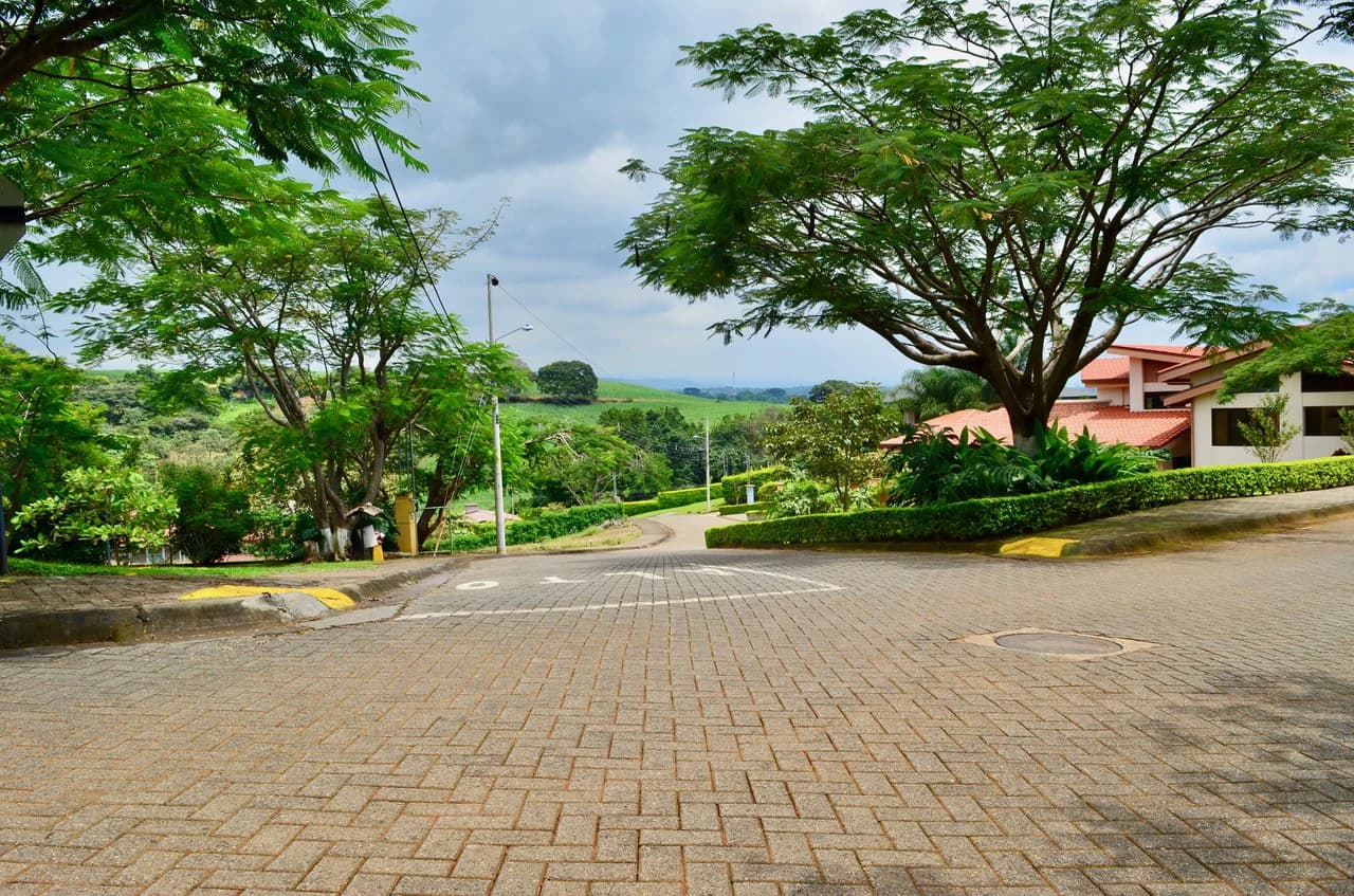 Countryside and Mountain Home Construction Site For Sale in Alajuela - photo 10