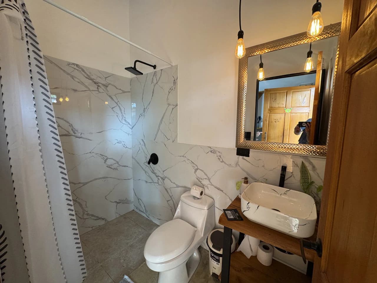 0.11 ACRES – 5 Cabinas Plus Room To Add More In Heart Of Uvita, Walk To Everything!!!! - photo 10