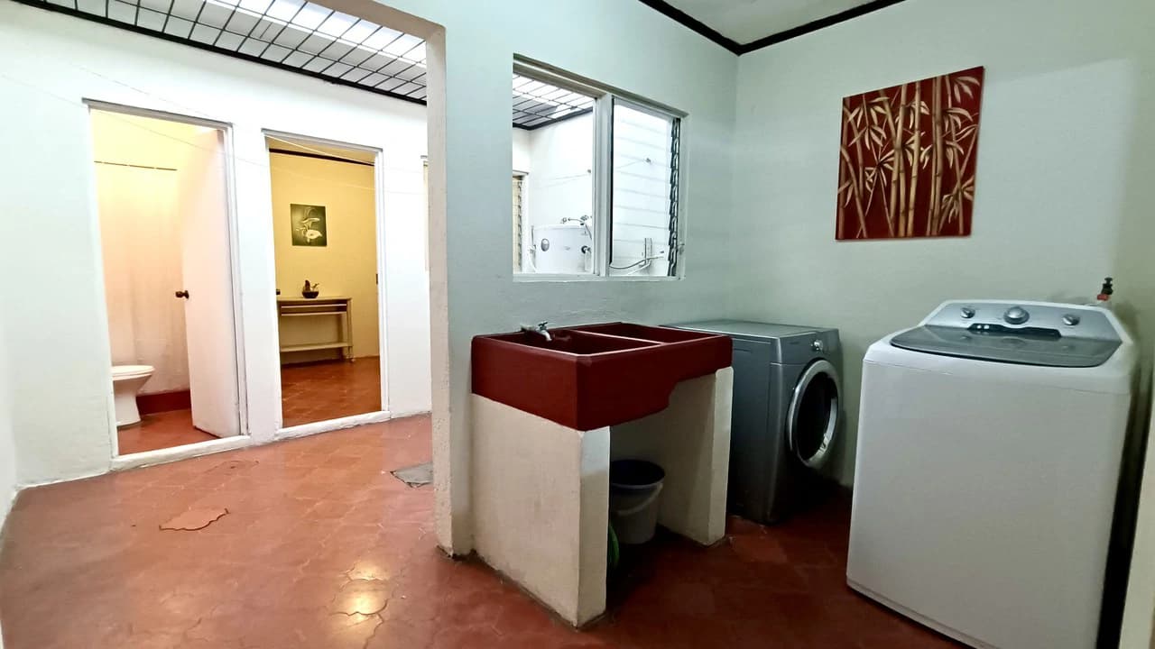 House for sale in residential area un San Jose, Costa Rica. - photo 16