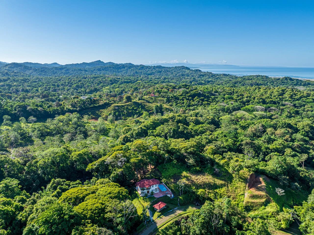Elegant 3 Bedroom + Office Jungle Home in Puesta Del Sol, Ojochal - photo 44