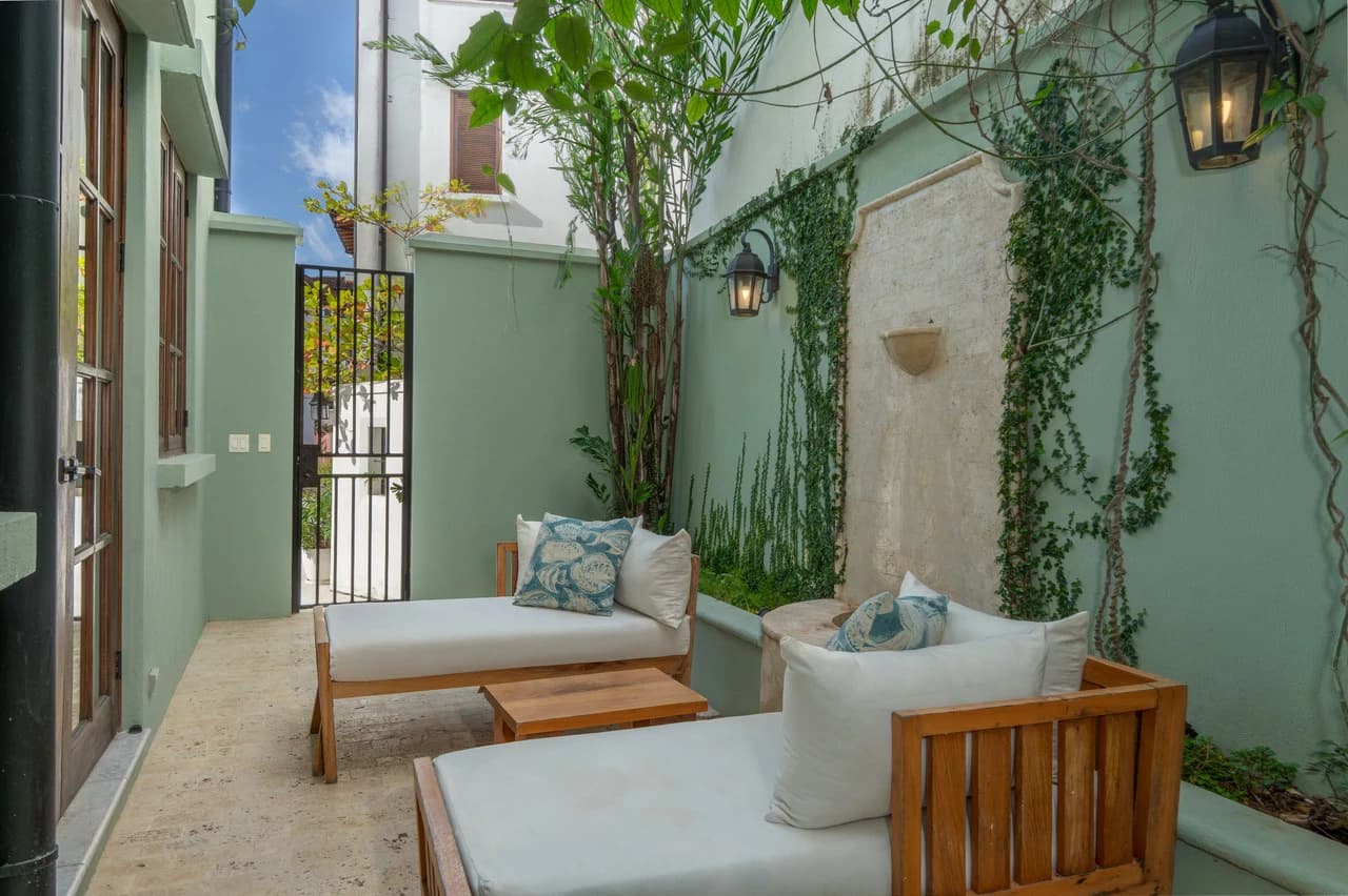Casa Acuarela: Steps from the Beach & Beach Club, Impeccable 4-Bedroom Home in Las Catalinas - photo 10
