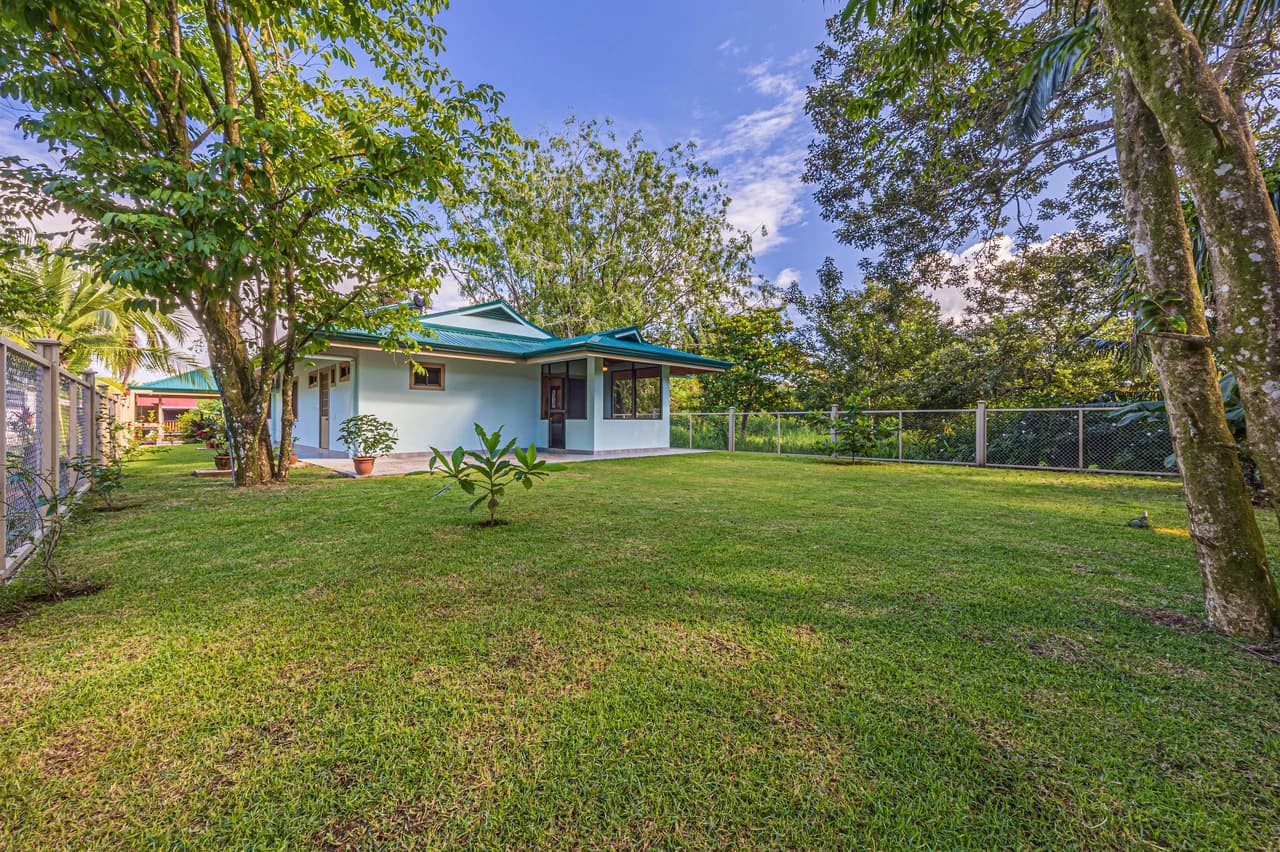 Casa Tortuga: New Home Just 3 Minutes Walk From Playa Matapalo - photo 7
