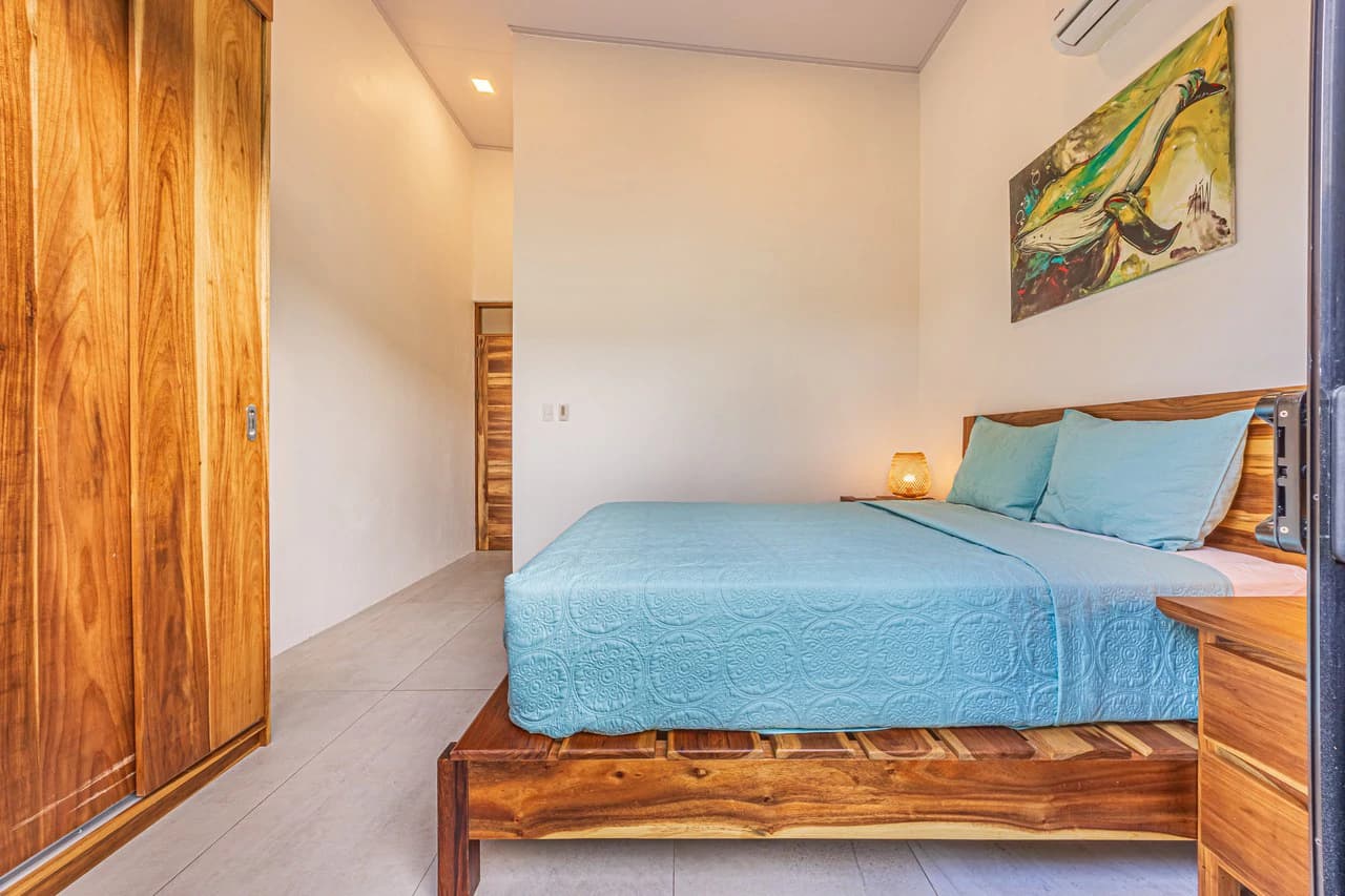 Elegant Tropical Home | 5 Minutes from Marino National Park: Near the Coast House For Sale in Bahía Ballena - photo 28