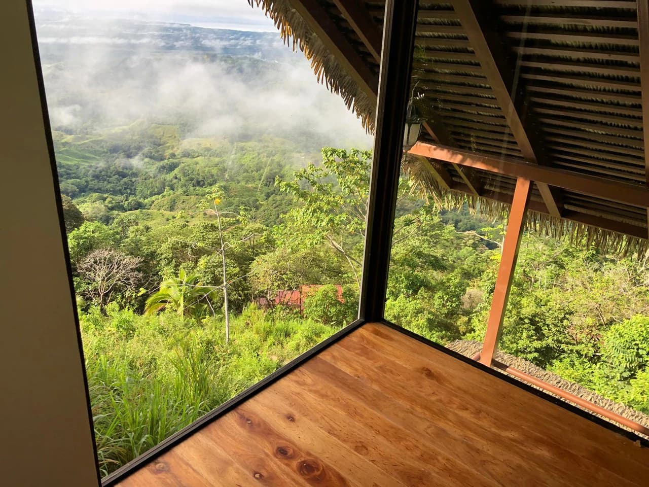 Sortisomnis: Stunning Ocean View Retreat & Rental Investment - photo 11