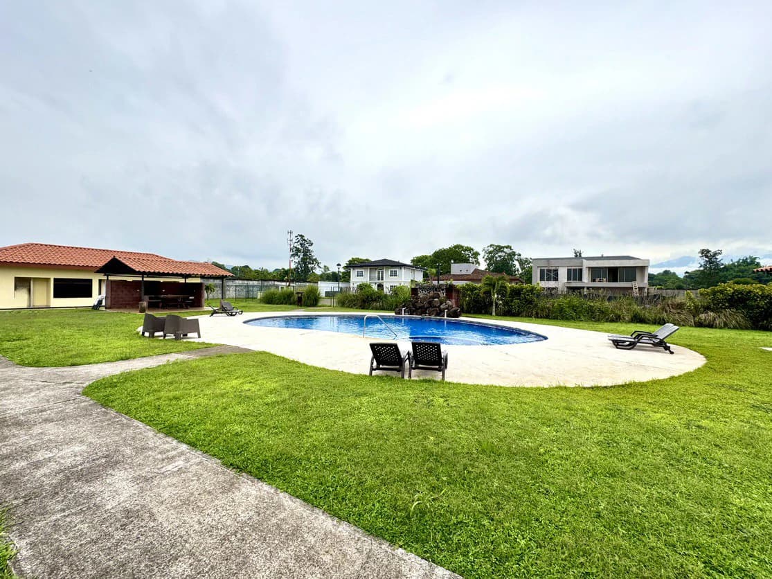 Venta de Lote Residencial en Santo Domingo de Heredia: Exclusive Residencial Durango - photo 8