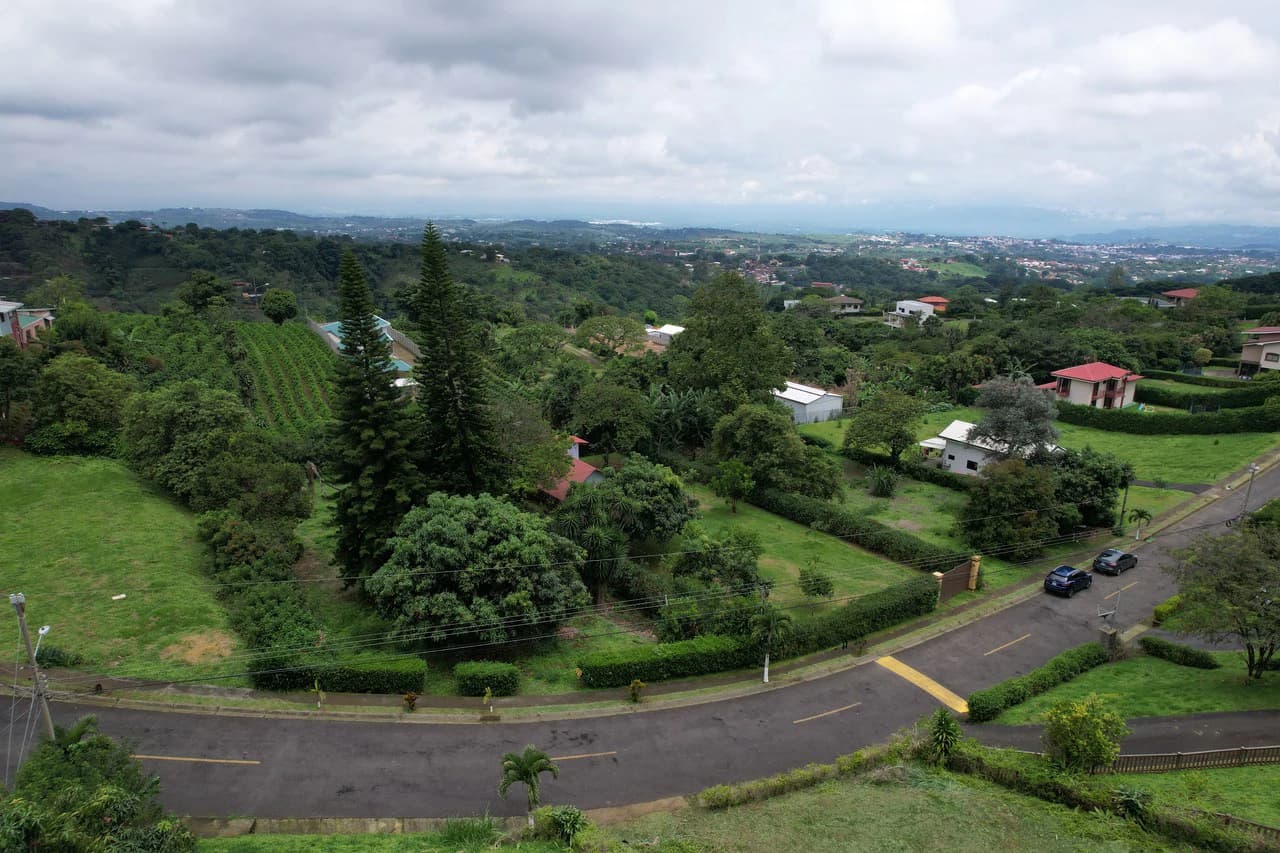 Lot for Sale in Condominio El Roble, Grecia - photo 5
