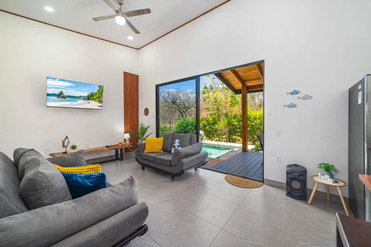Villa Nanku: Tropical Playa Negra Home with Guest House & Pool - photo 24